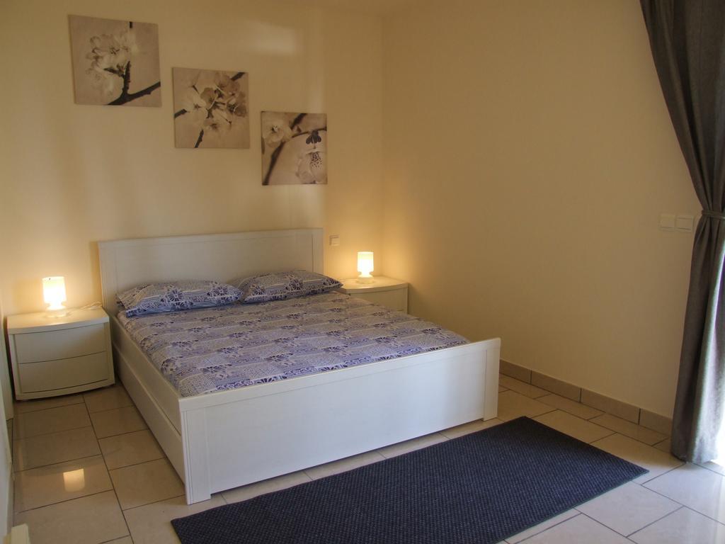 מנטון Appartement Au Chateau Vallaya מראה חיצוני תמונה