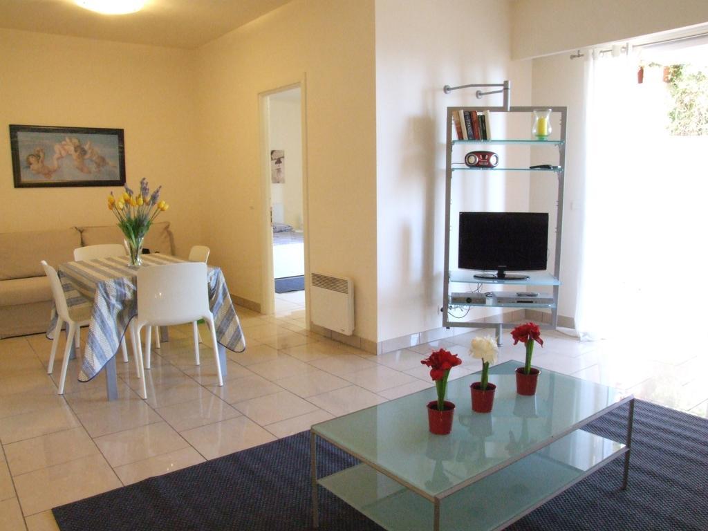 מנטון Appartement Au Chateau Vallaya מראה חיצוני תמונה