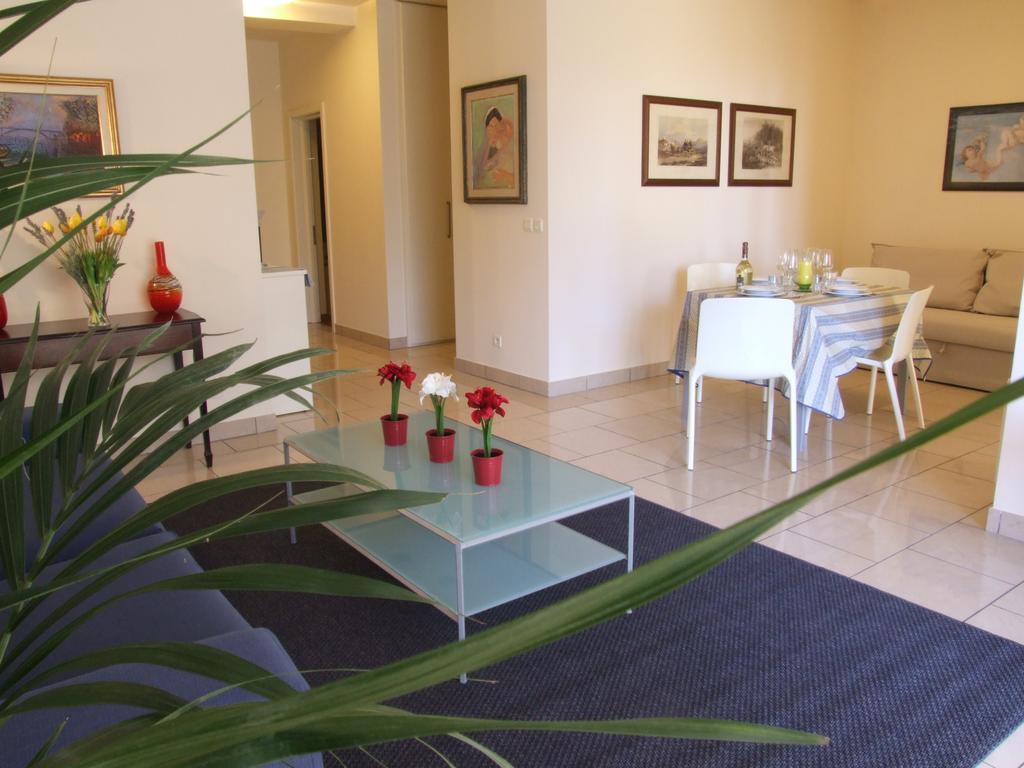 מנטון Appartement Au Chateau Vallaya מראה חיצוני תמונה